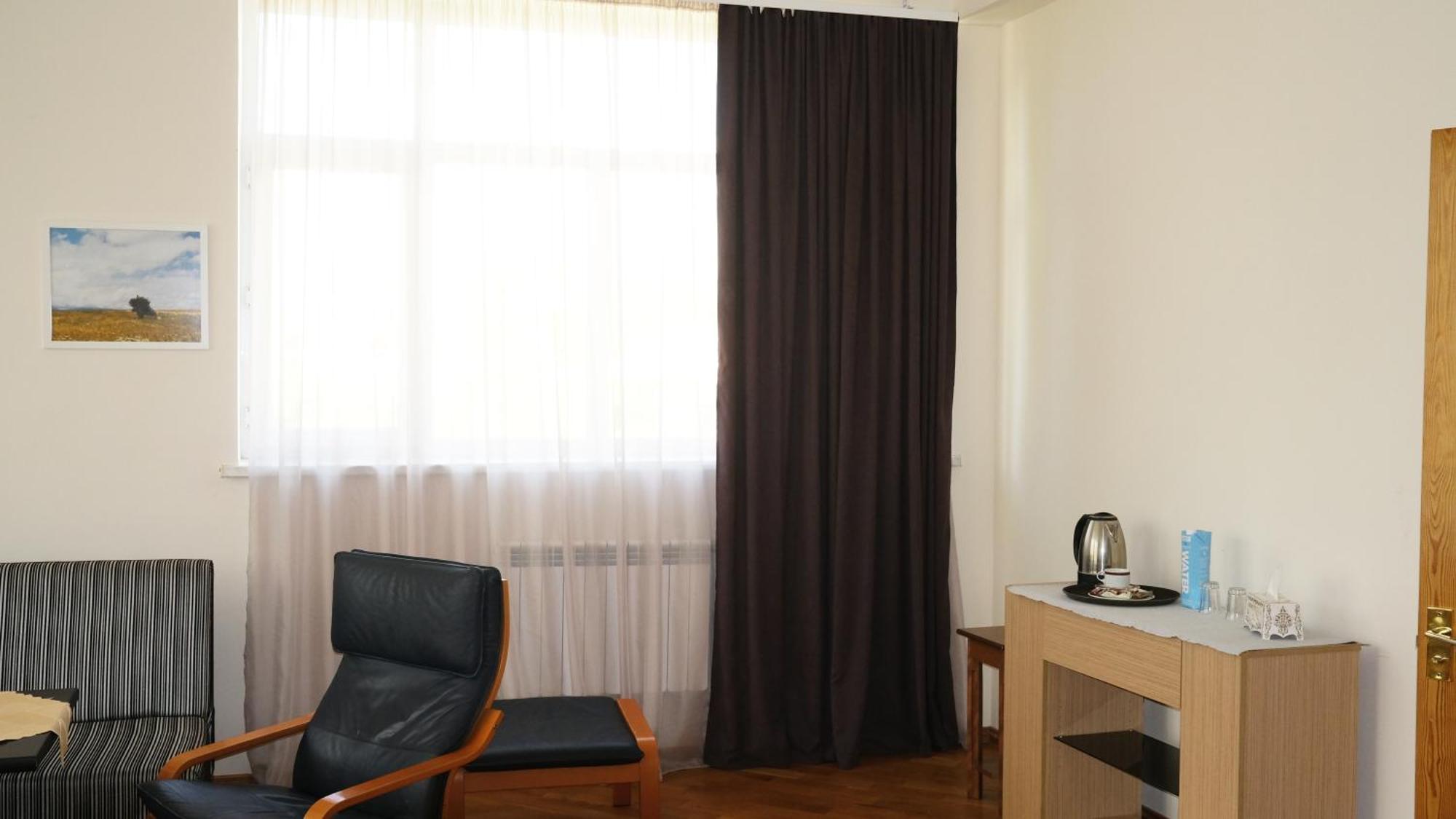 Ymca Spitak Hostel Ngoại thất bức ảnh
