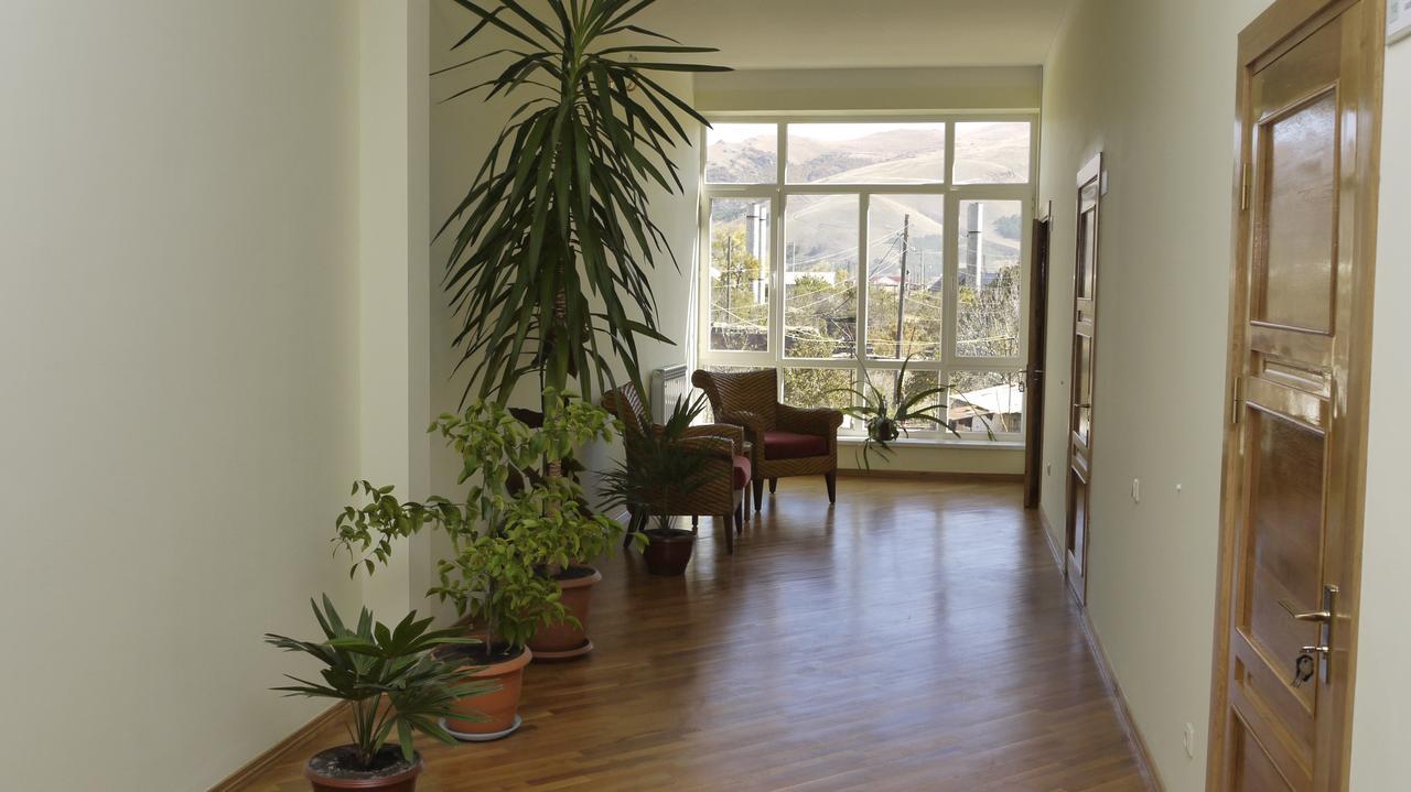 Ymca Spitak Hostel Ngoại thất bức ảnh
